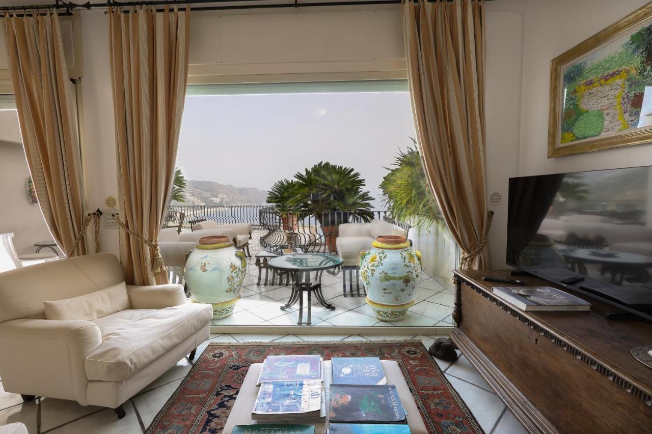 Апартаменты Bellavista House Таормина Экстерьер фото